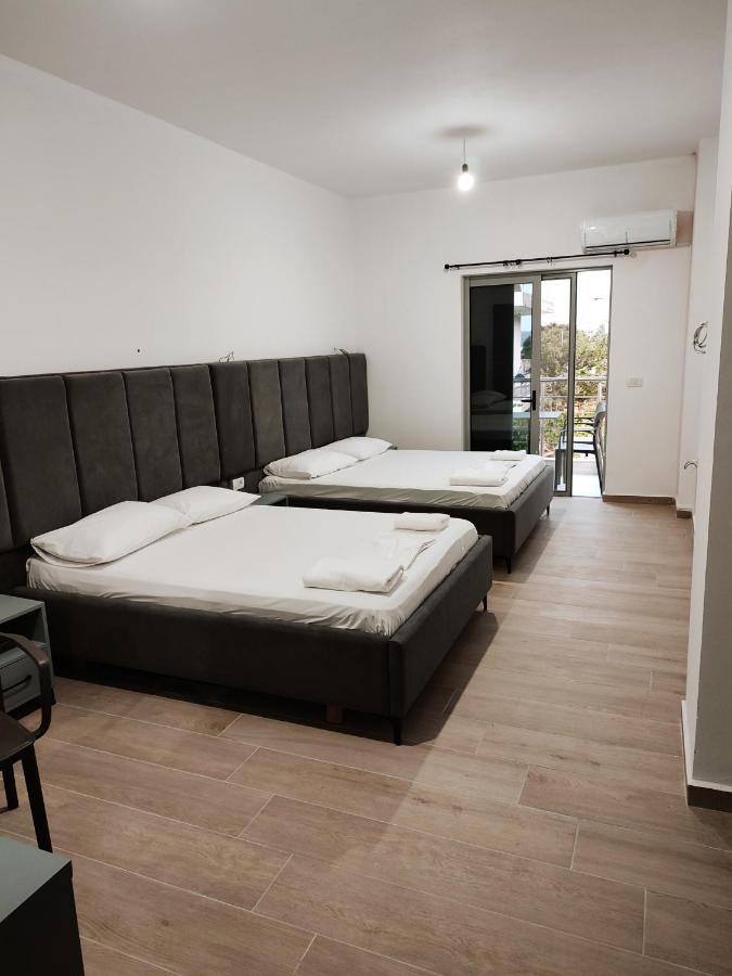 Petros Rooms Himare Exterior foto