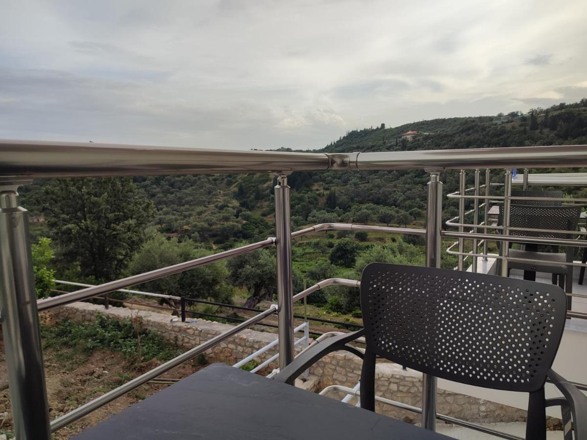 Petros Rooms Himare Exterior foto