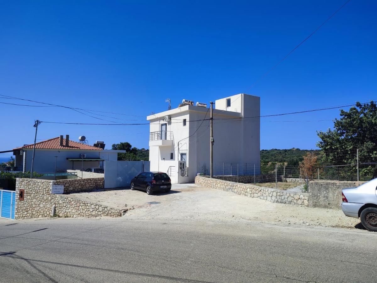 Petros Rooms Himare Exterior foto