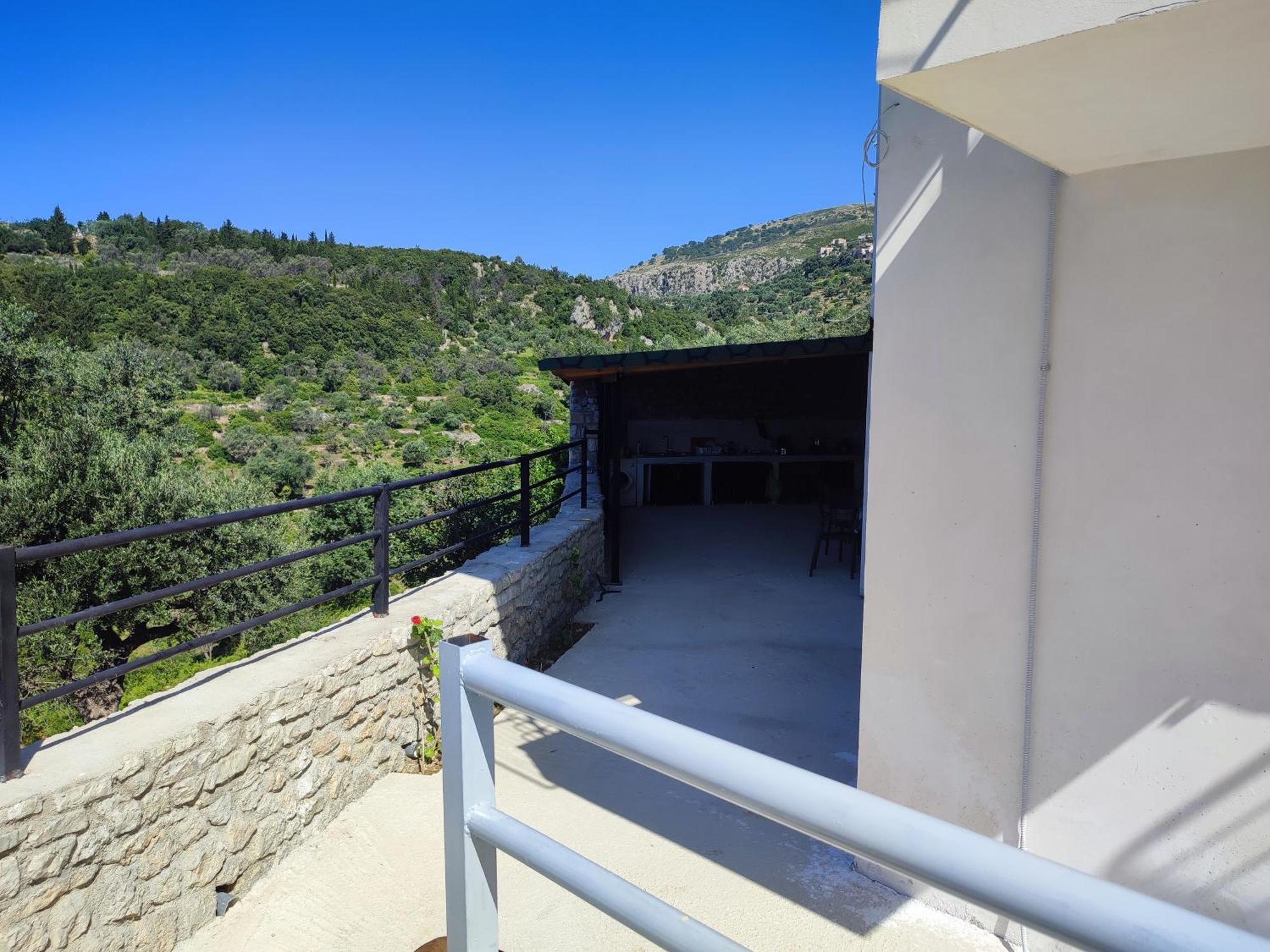 Petros Rooms Himare Exterior foto