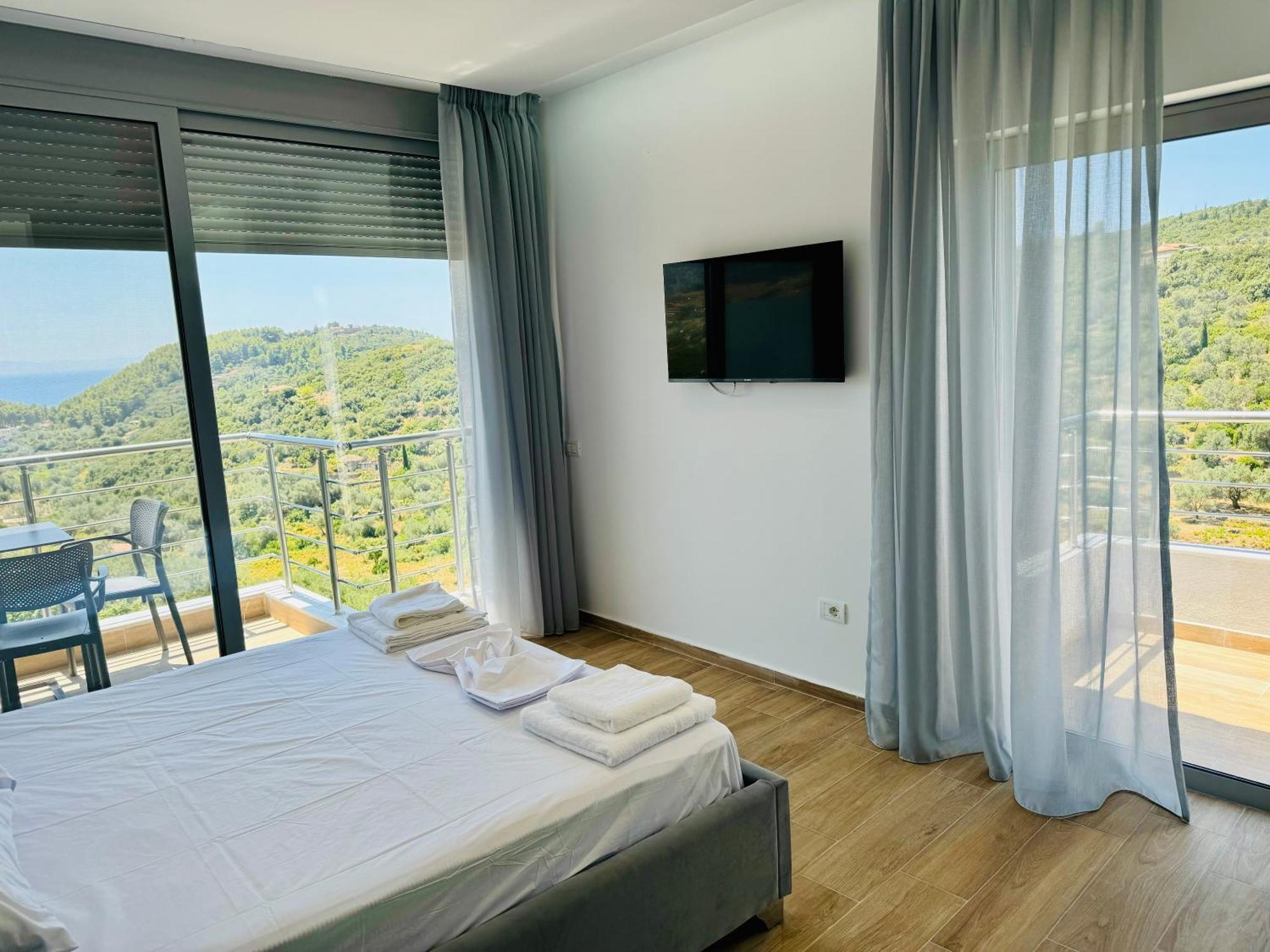 Petros Rooms Himare Exterior foto